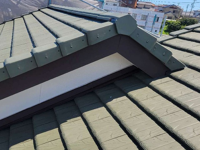 天白区　塗膜が劣化した破風板へのガルバリウム鋼板巻き工事
