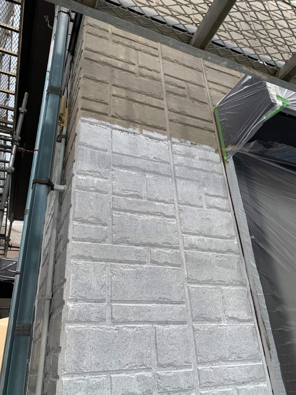 外壁塗装工事の下塗り