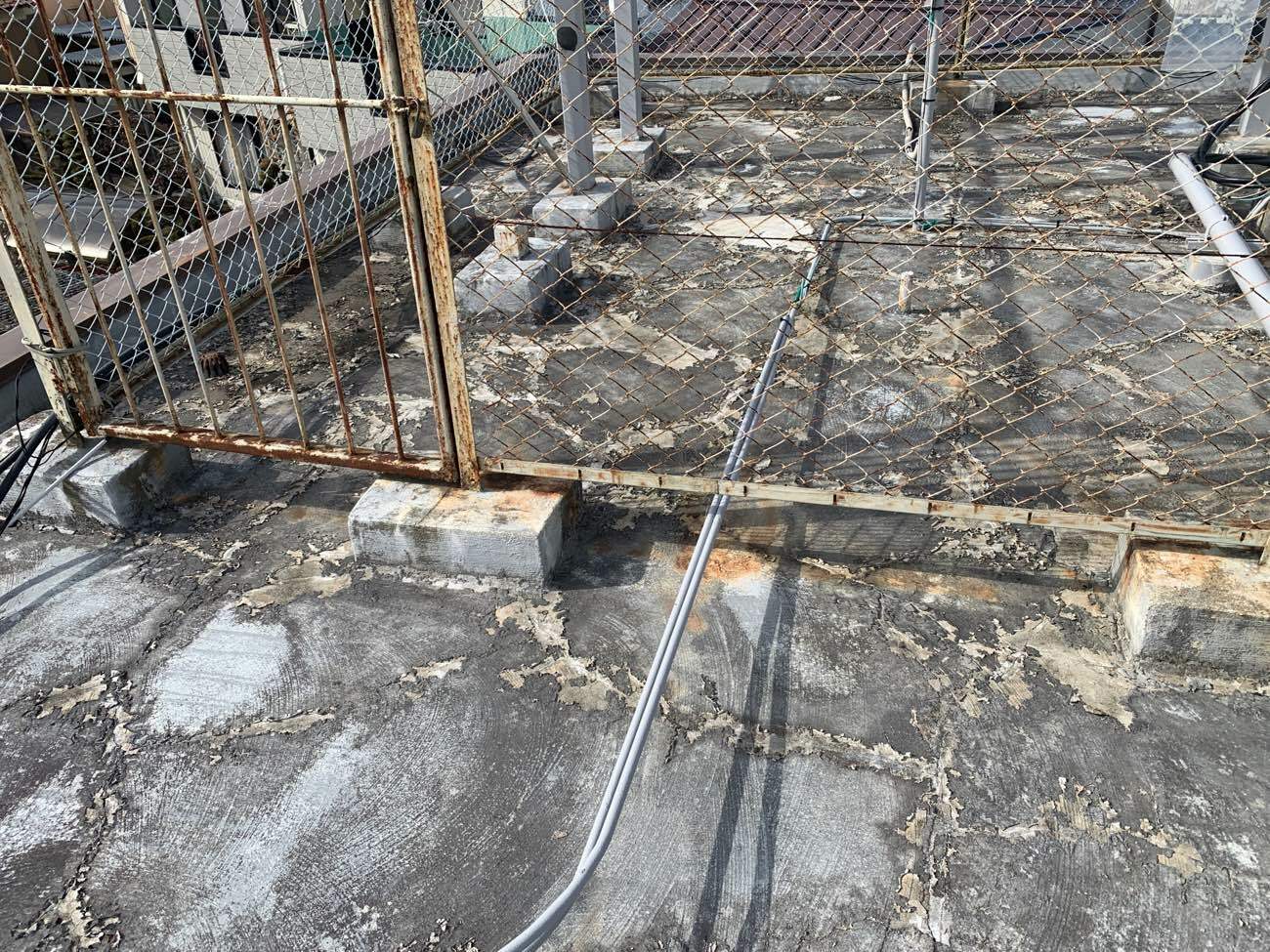 ウレタン塗膜防水の劣化状況