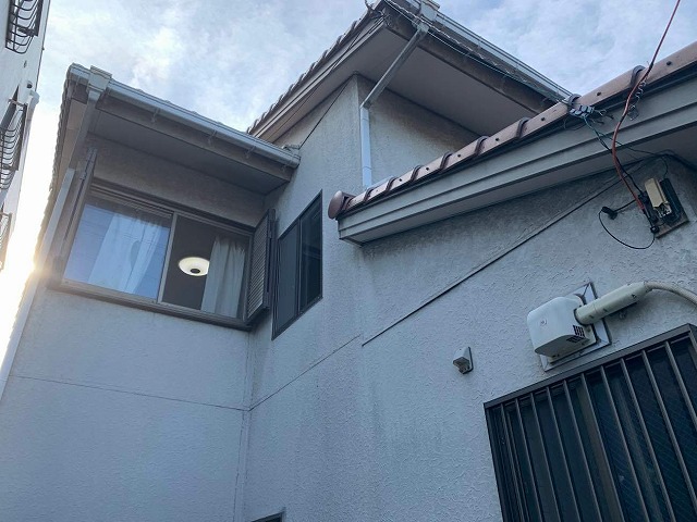 現場調査時の外壁や付帯部の劣化状況