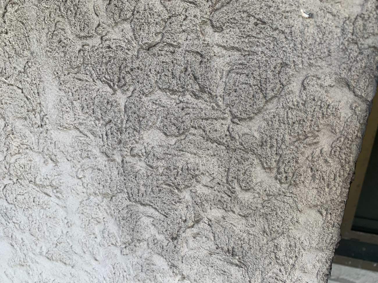 外壁の劣化状況