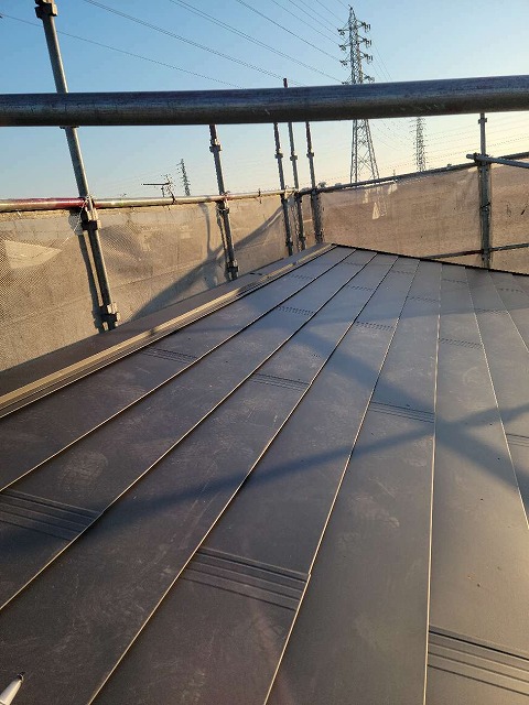 ダンネツトップS&Sルーフを使った屋根カバー工法