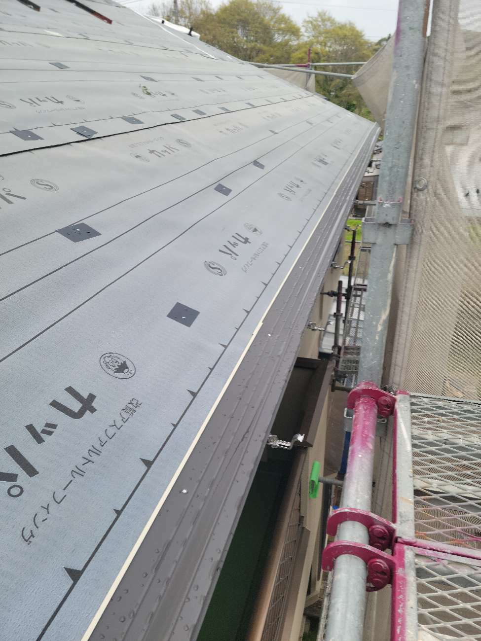 軒先唐草の設置