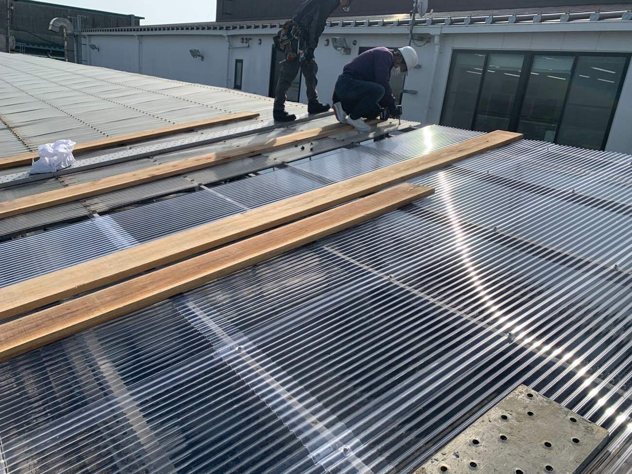 ポリカ波板の張替え