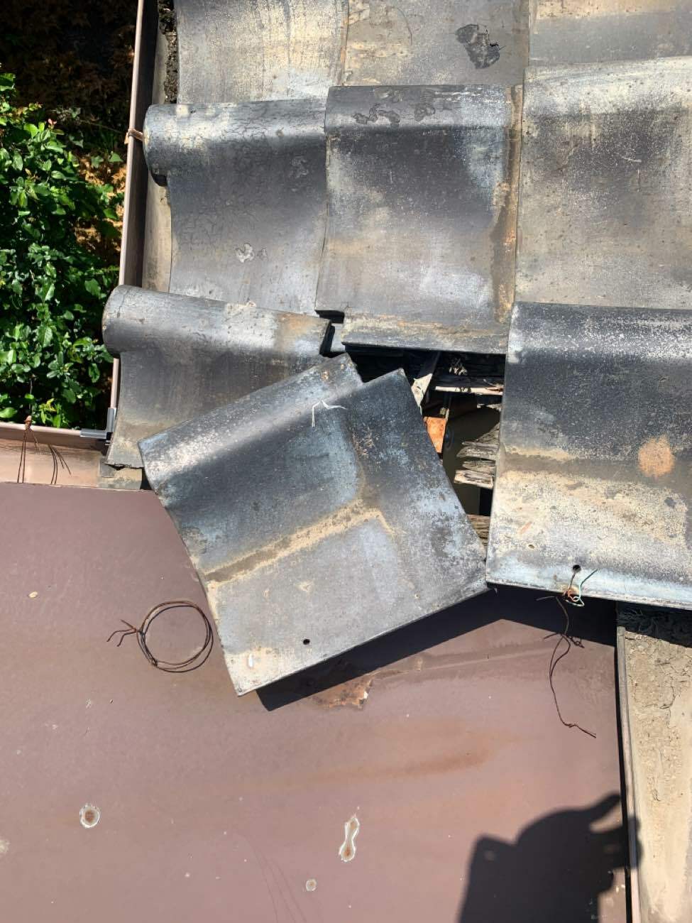 瓦のズレ、落下