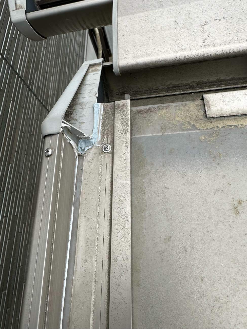 コーキングによる防水処理