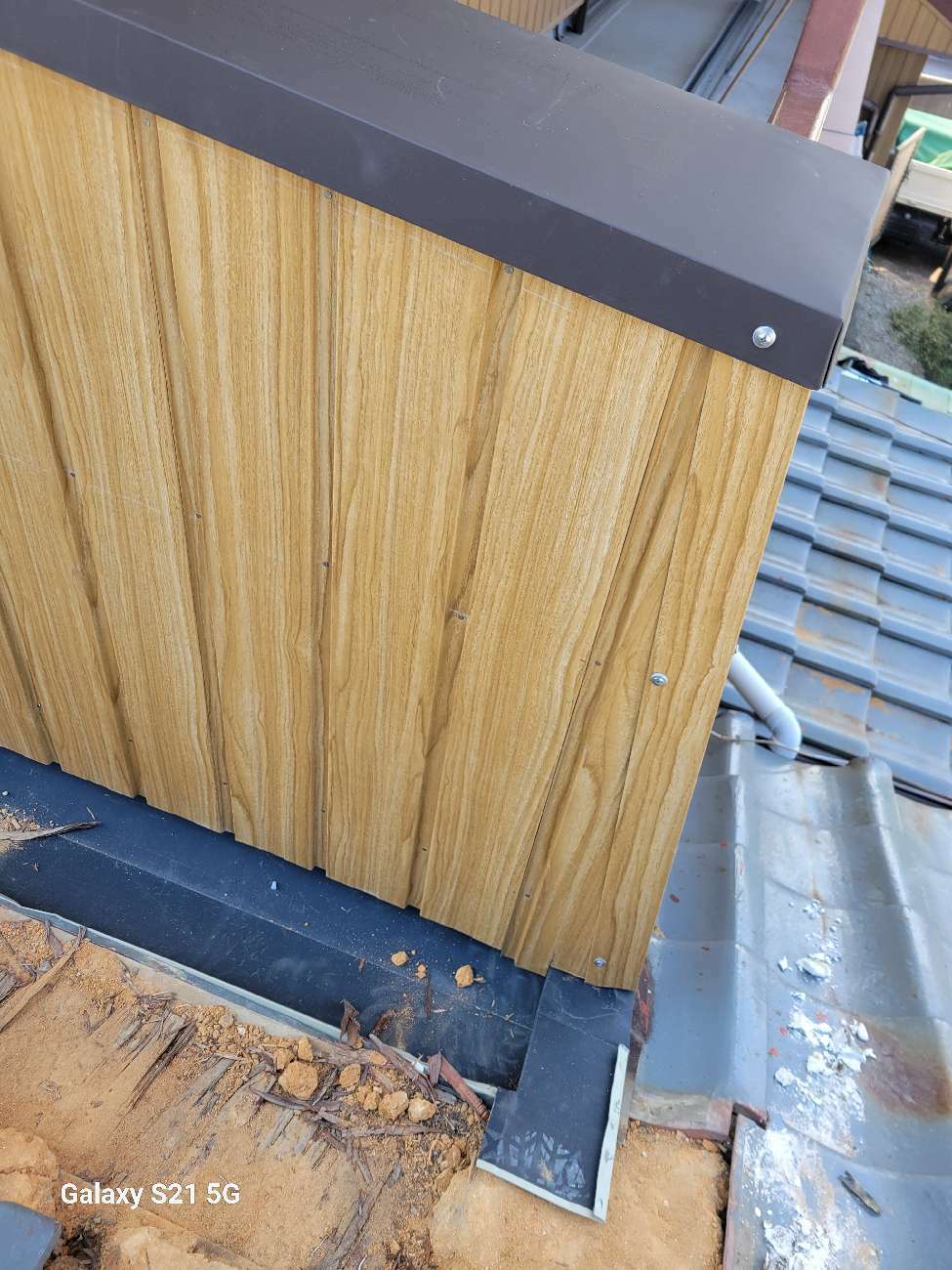 ベランダ腰壁の笠木