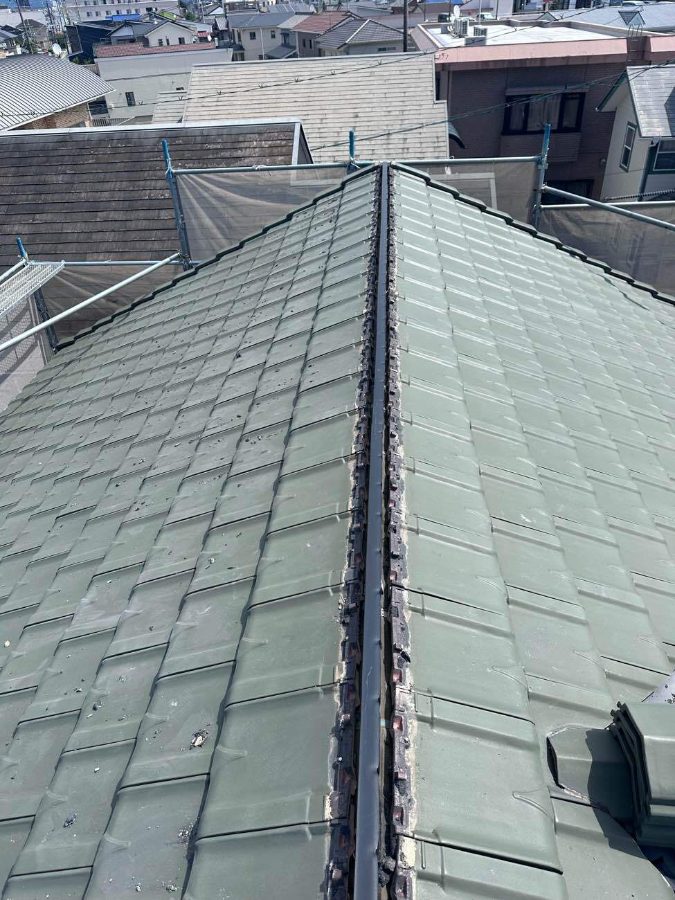 樹脂製垂木を設置