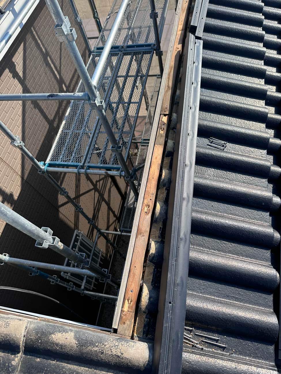 中の木下地がかなり変色