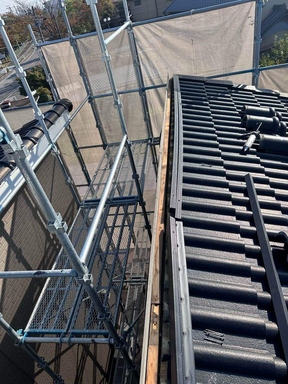 棟が劣化している様子