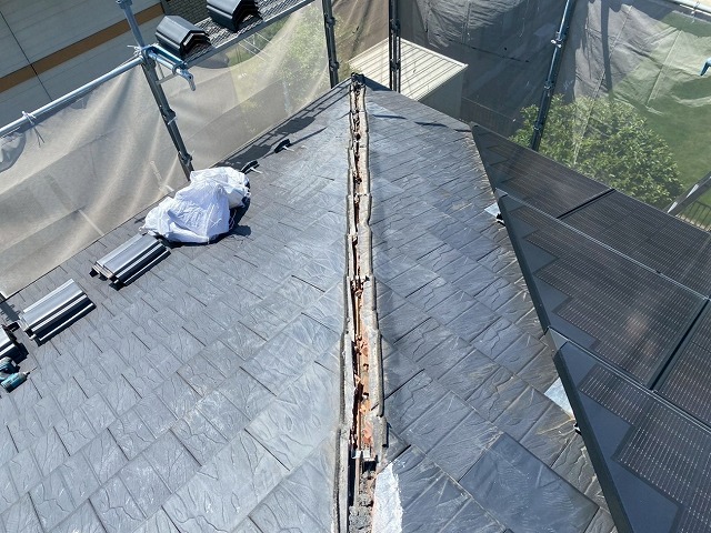 棟瓦取り直し工事の劣化していた土台部分の解体が完了