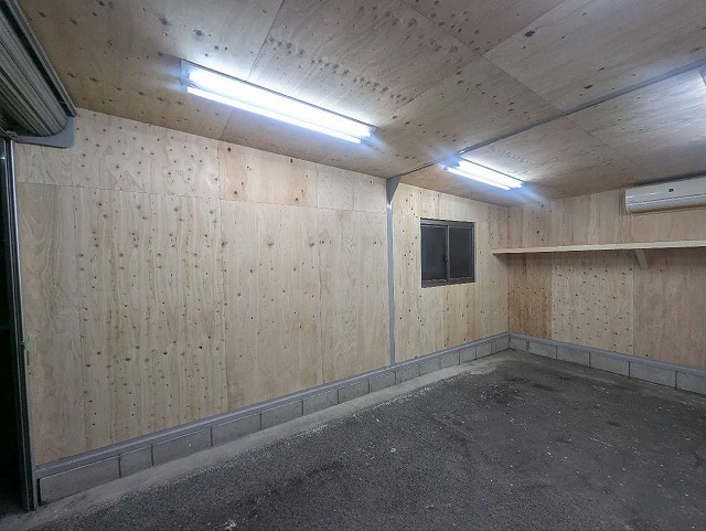 ガレージ断熱工事の照明器具復旧工程