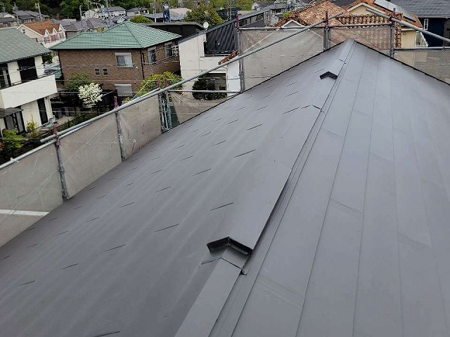 天白区　換気棟を取り付けて屋根カバー工事の完成