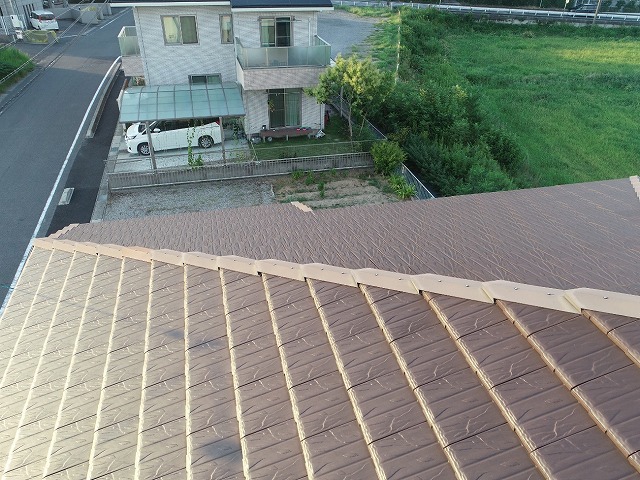 屋根隅棟の板金役物に劣化を確認した現場調査