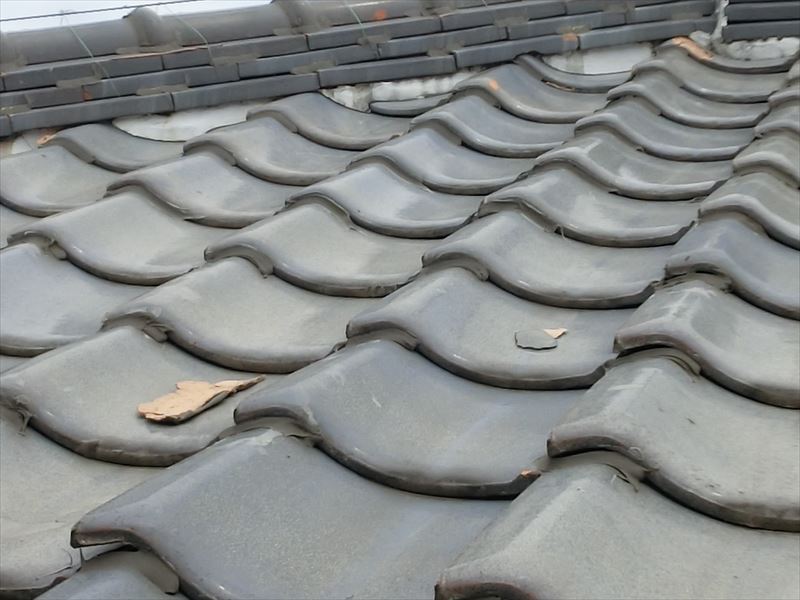 瓦の浮きや欠け