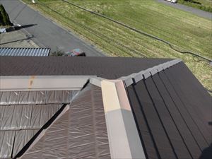 破風板ヒビ割れ