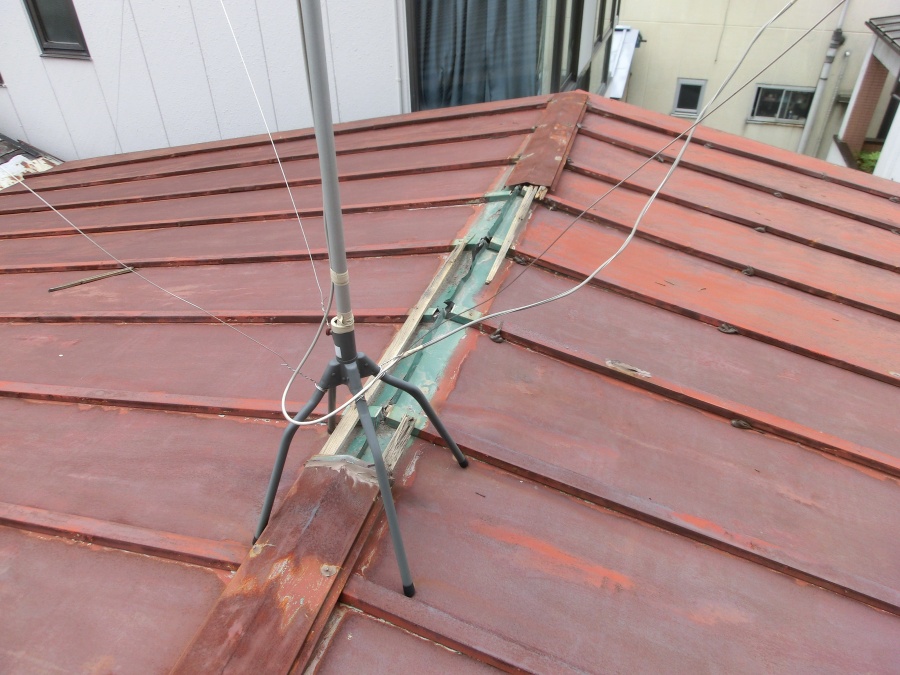 トタン屋根