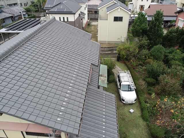 屋根の全景