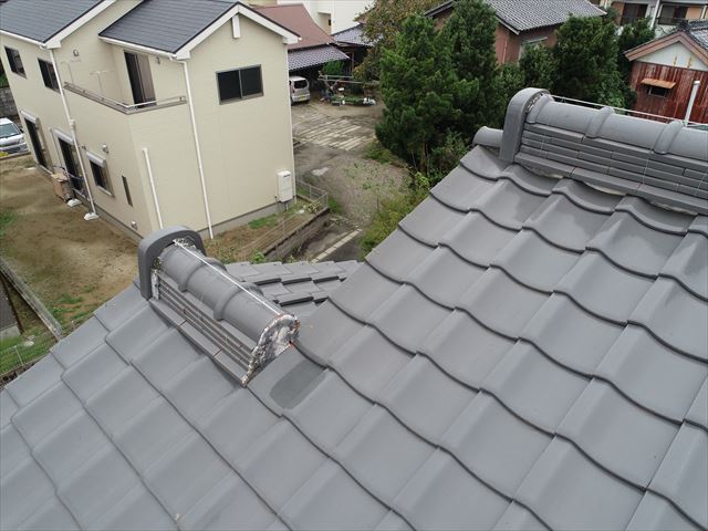 鬼瓦の漆喰の欠落