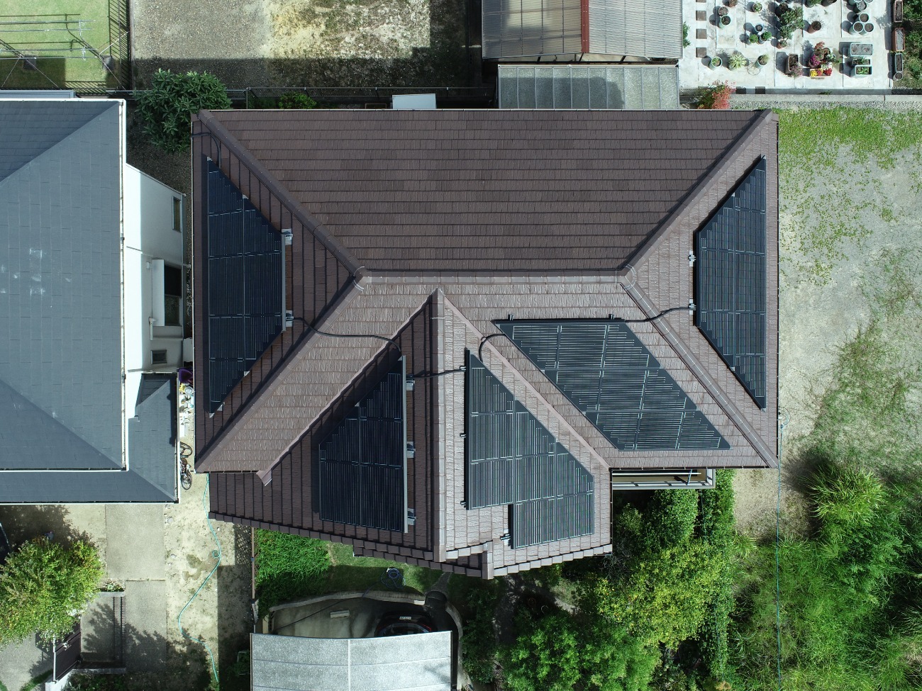 ドローンで撮影した住まいの様子