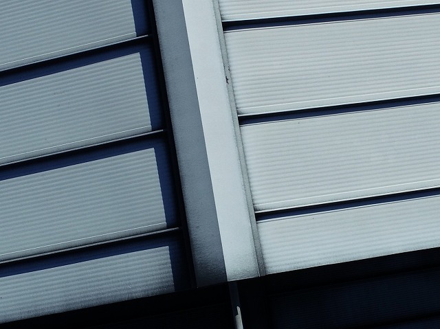 劣化が見られる屋根