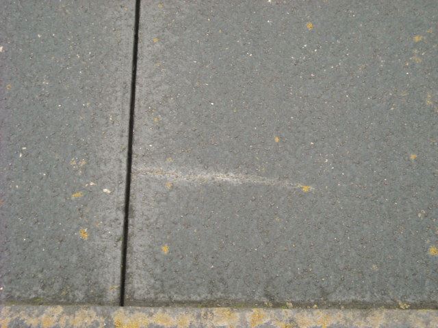 スレートのひび割れ