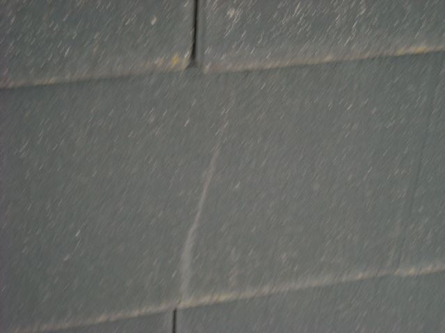 スレートのひび割れ