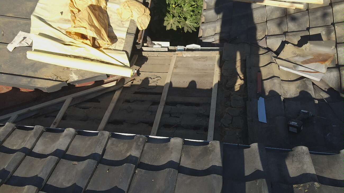 合板の野地板を設置