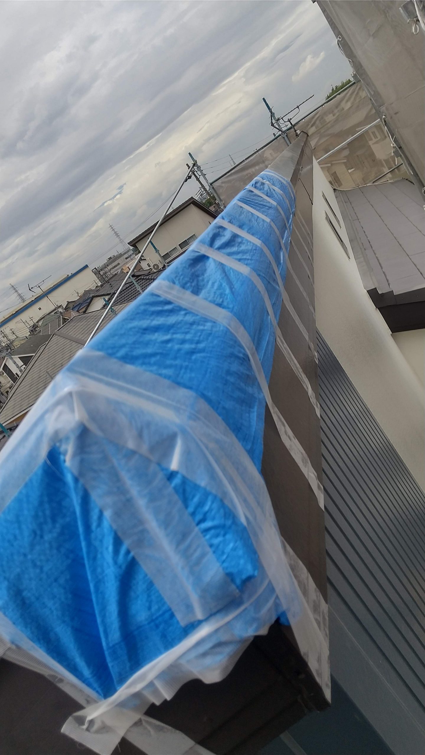 ブルーシートによる応急処置