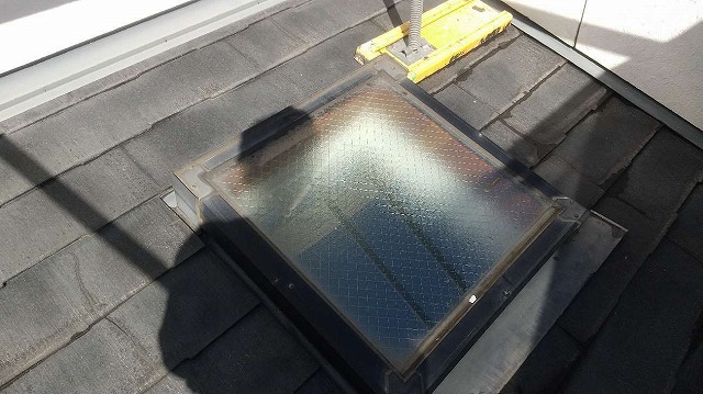 以前雨漏りが発生していた屋根に設置されている天窓