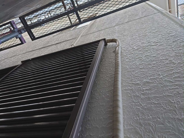 外壁塗装が完了した住宅の1階部分