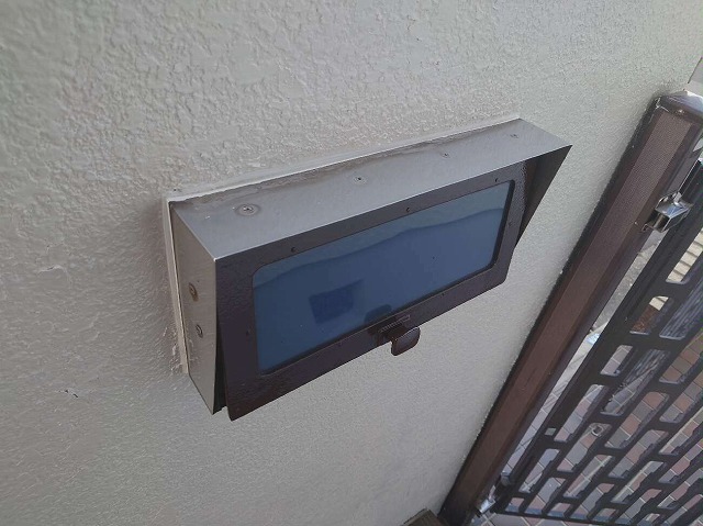 コーキング打ち替えを行ったブロック塀のポスト