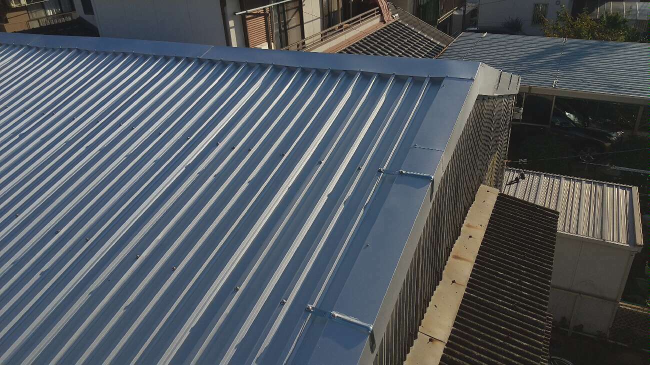 ケラバの板金役物設置