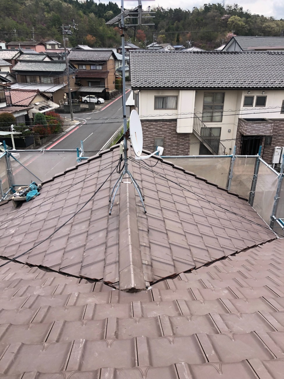 名古屋市緑区で屋根の板金役物交換工事