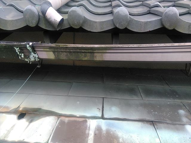 雨樋の劣化によるたるみ
