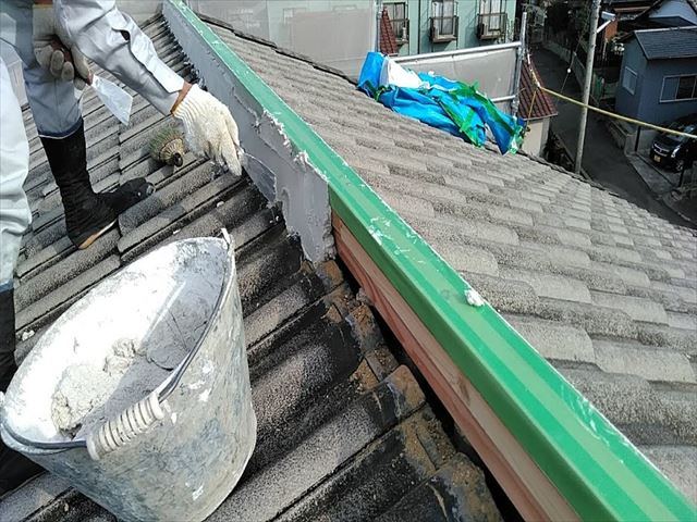 セメント瓦の塗装