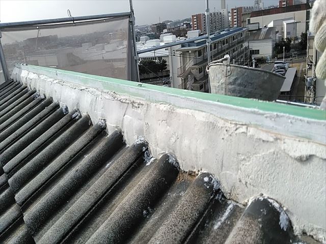 セメント瓦の塗装