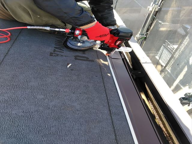 換気棟が飛んだ家のカバー工事