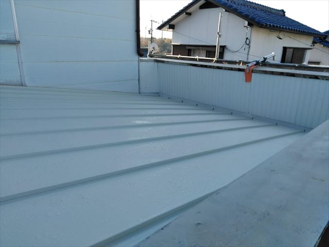 立平葺きのカバー工事