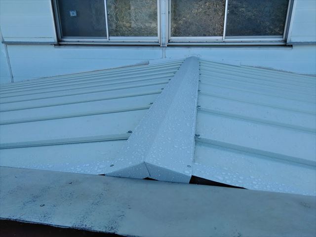 立平葺きのカバー工事