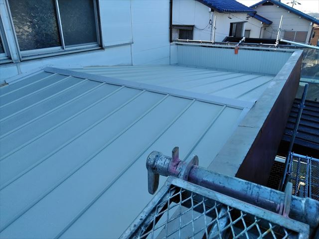 立平葺きのカバー工事