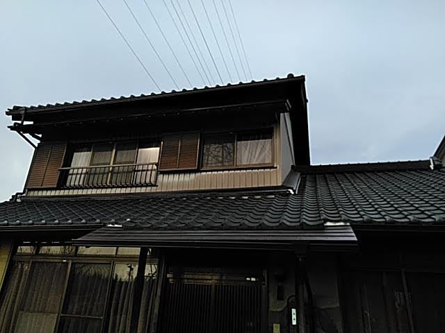 漆喰、庇板金、雨樋交換