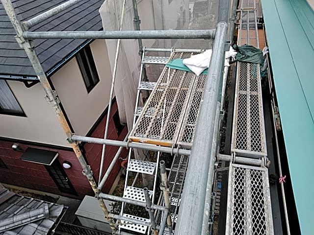 板金が飛ばされた屋根のカバー工事