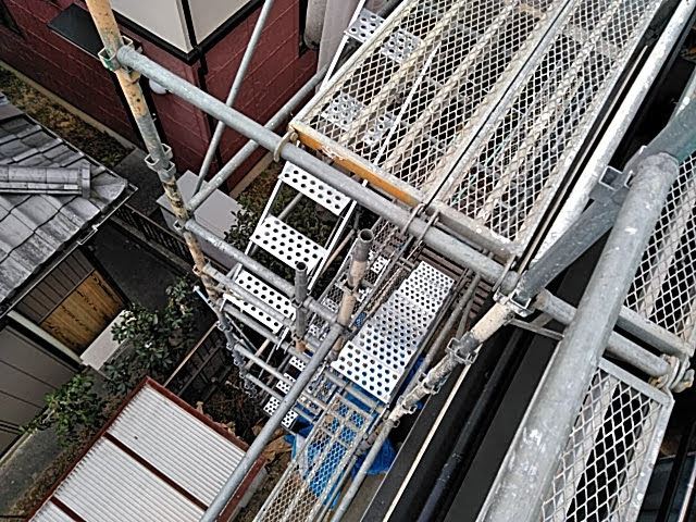 板金が飛ばされた屋根のカバー工事