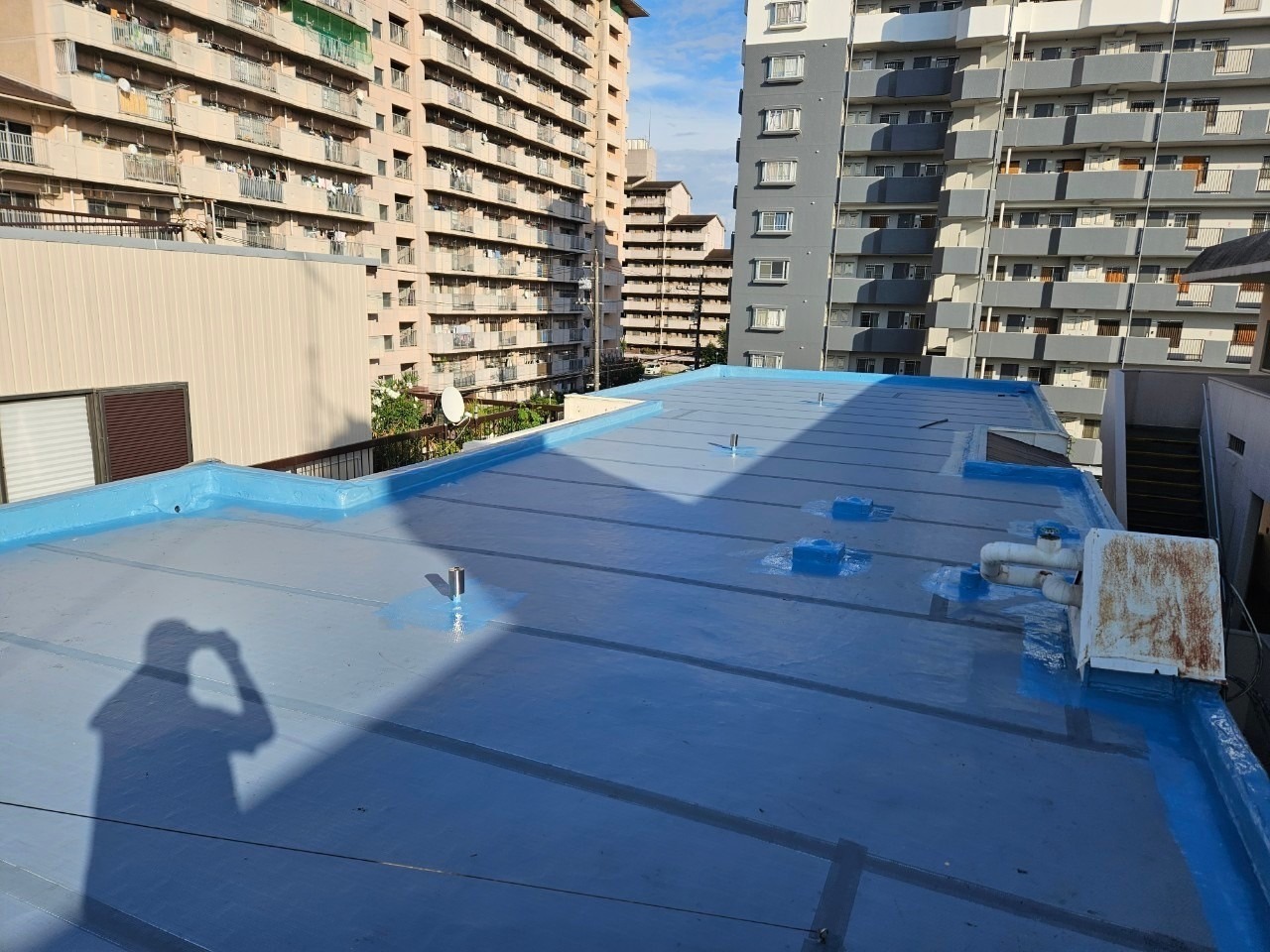 防水シートを貼った屋上