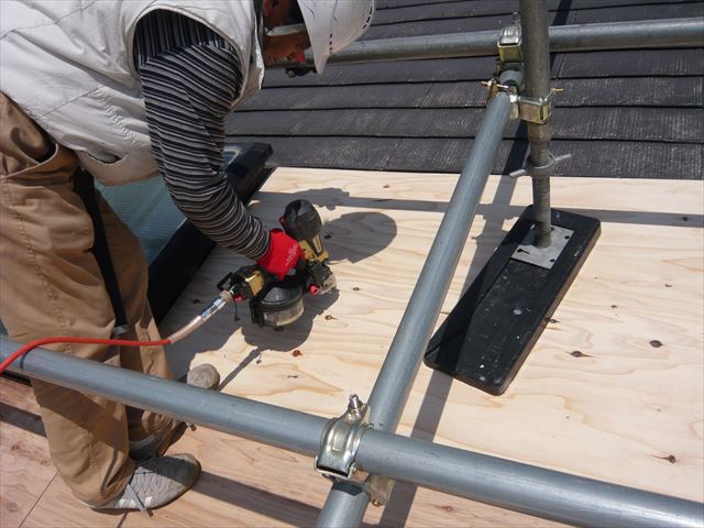 屋根コンパネ張り