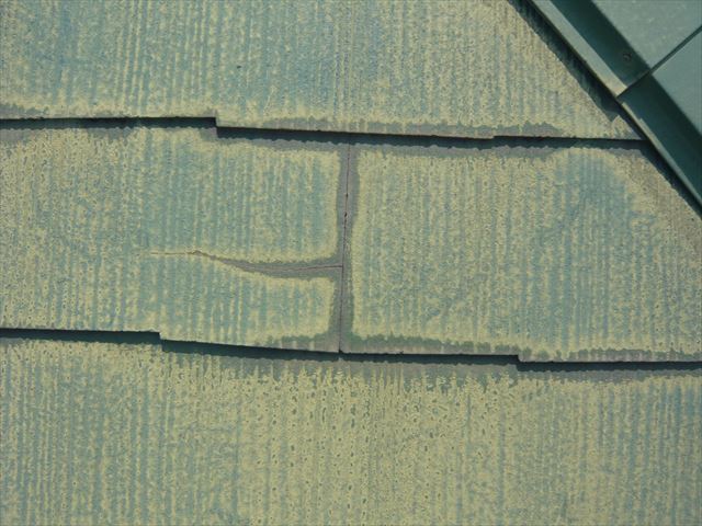 スレートのひび割れ