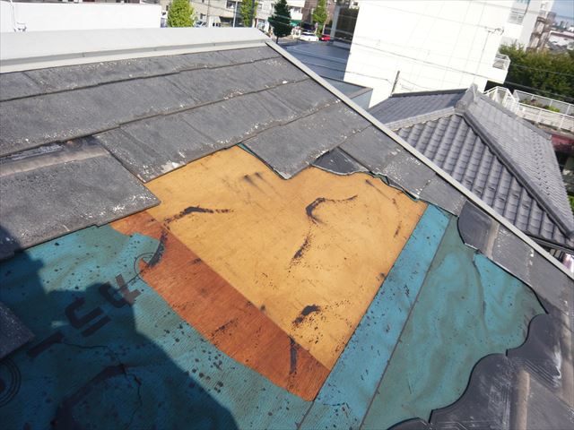 スレートの剥がれ