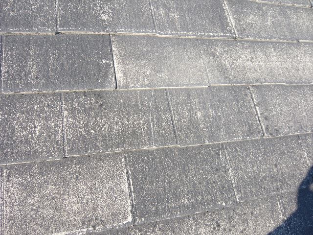 スレートのひび割れ