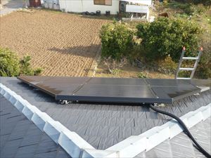屋根に太陽光発電